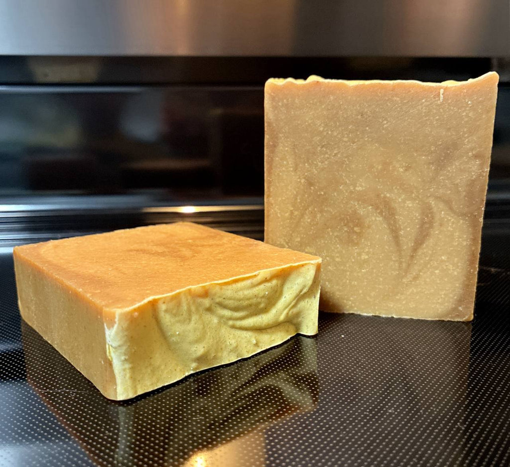 Unscented Carrot & Licorice Beef Tallow & Goat Milk Soap Bar - with Colloidal Oatmeal and Honey⁠