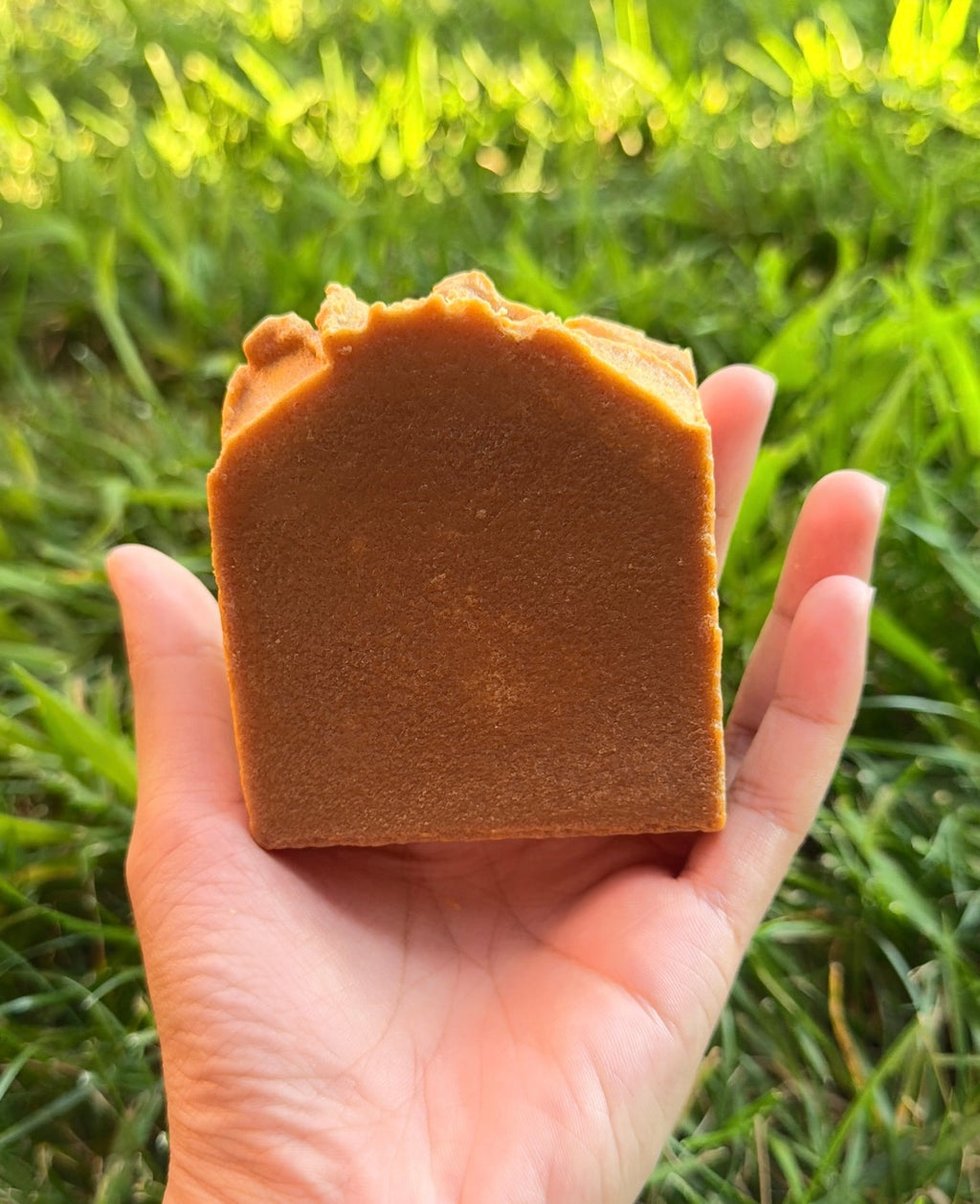 1 Bar Unscented Beef Tallow & Goat Milk Soap - Carrot & Turmeric with Colloidal Oatmeal and Honey⁠